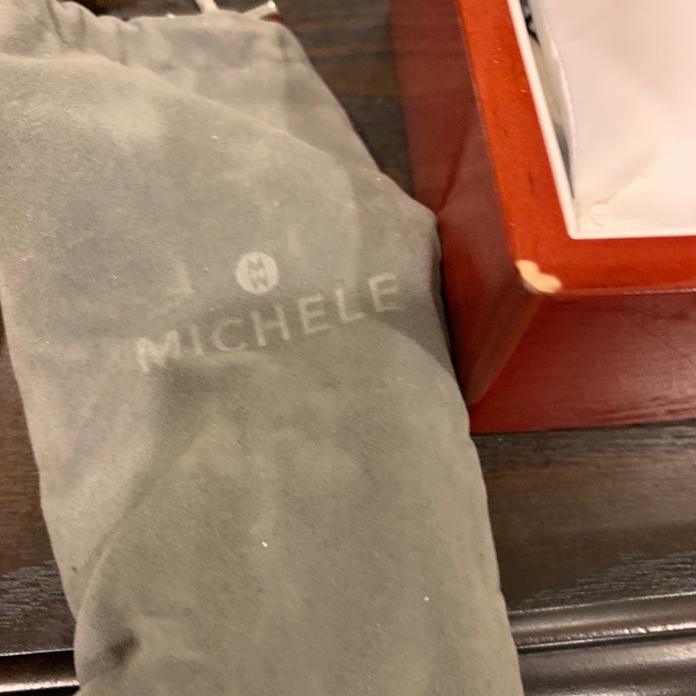 Michelle Watch - Picture 5 of 8